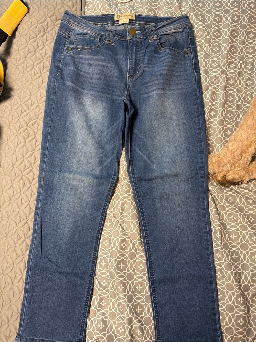 Democracy "Ab"solution Straight Leg Jeans - Medium Wash - Size 8